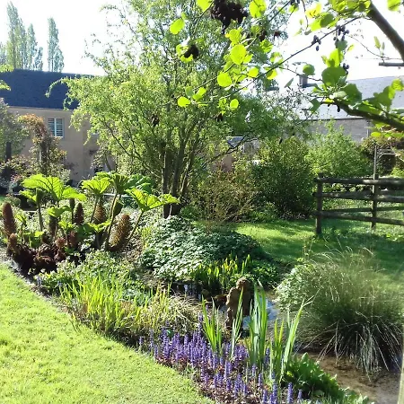 Du Jardin Des Sources Vaux-sur-Seulles